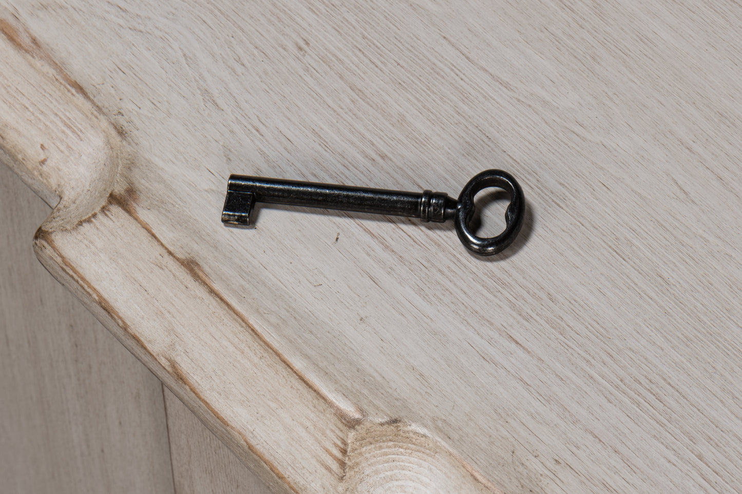 Villefranche Sideboard, Stone Grey