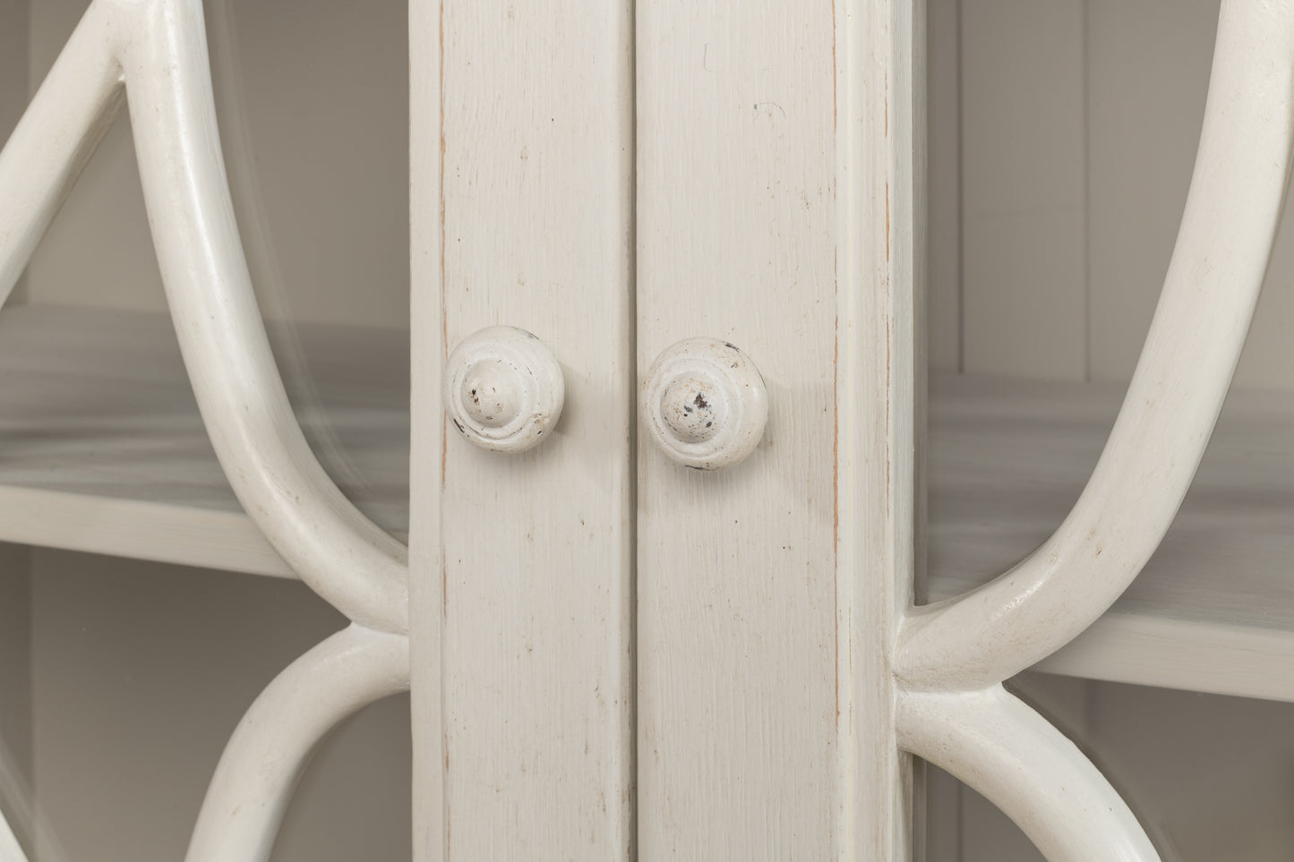 Sonya Sideboard, Antique White