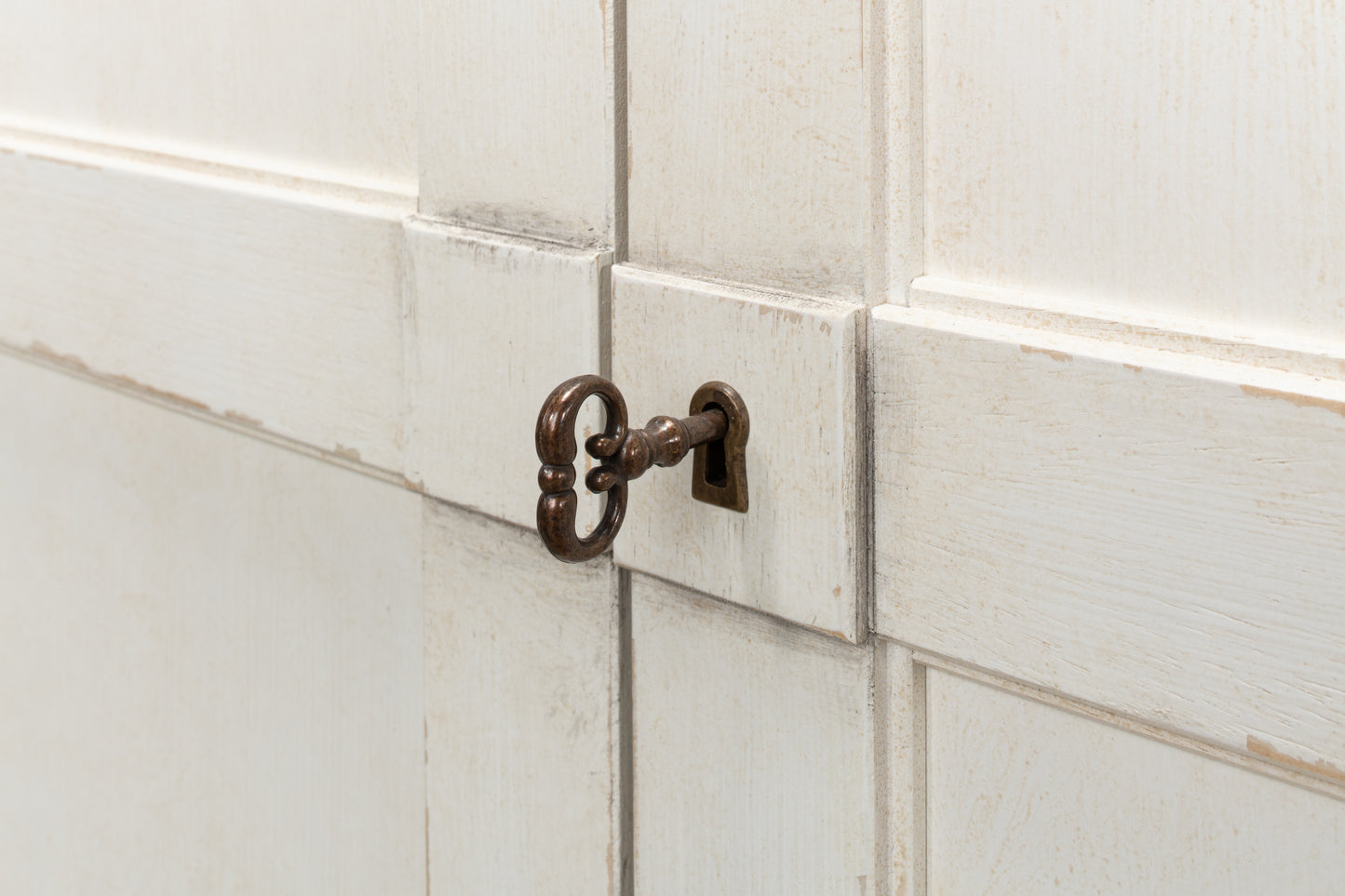 Luciana Wood Doors Buffet, Stucco White Grey