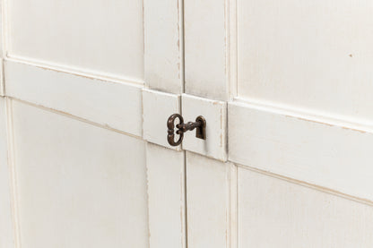 Luciana Buffet, Cortina White