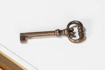 Louis Xvi Buffet, Cotina White